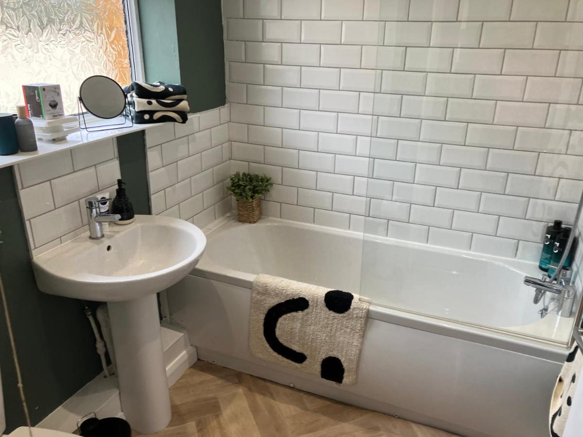 Rose Cottage - City Centre, Hospital Crownwork Studios, Nissan & Stadium Of Light Sunderland  Exteriör bild